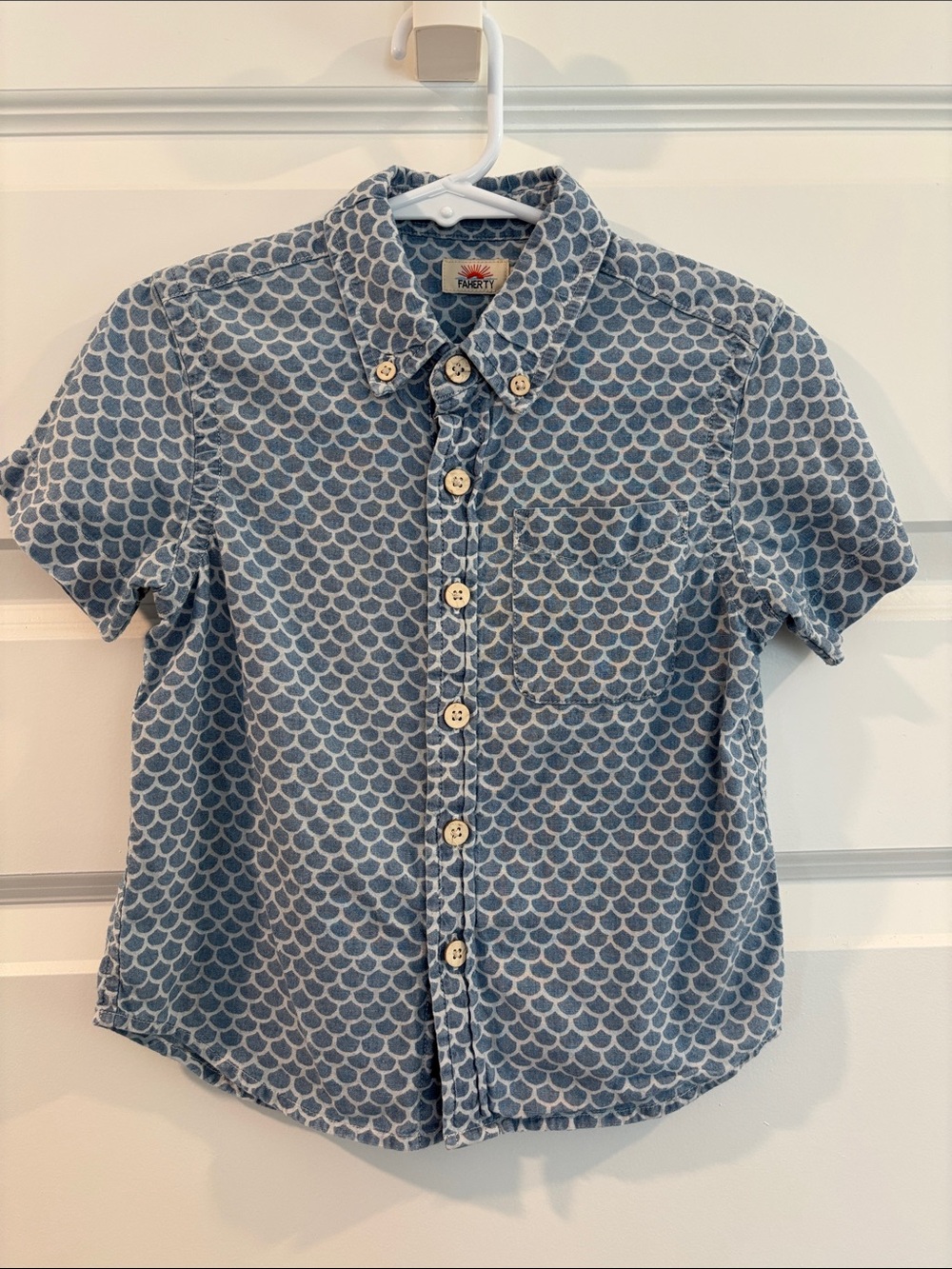 Faherty Blue Short-Sleeve Breeze Shirt in size 4t with fishscale redux pattern